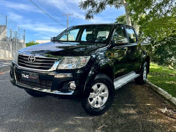 TOYOTA HILUX 2.7 SR 4X2 CD 16V FLEX 4P AUTOMÁTICO